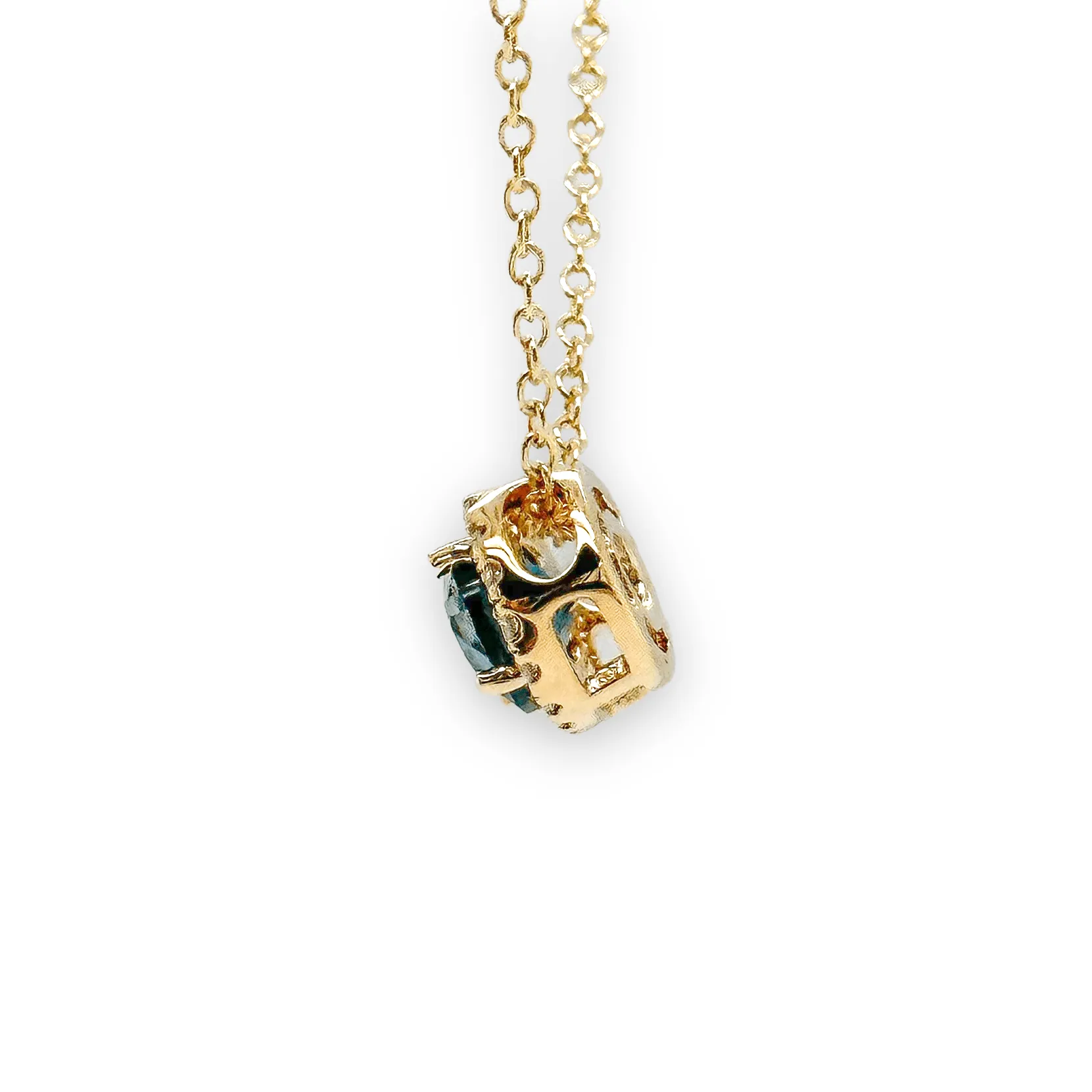 14K Y Gold 1.00ctw Oval Tourmaline and H/SI2 0.10ctw Diamond Pendant
