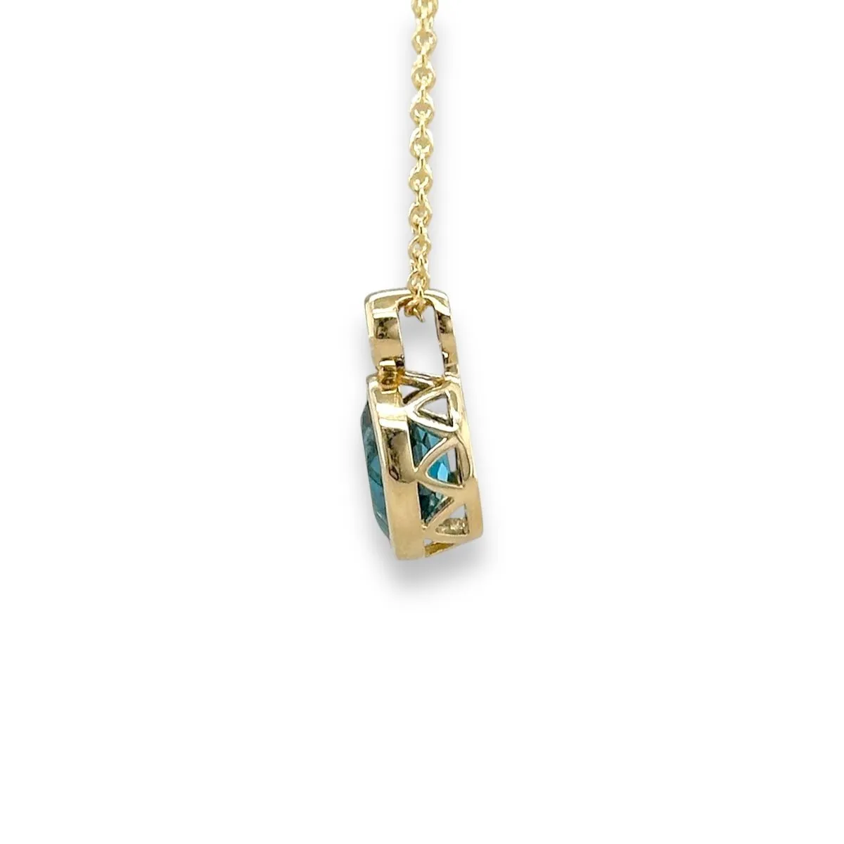 14K Y Gold 1.55ct London Blue Topaz and 0.05ct G/SI1 Diamond Pendant