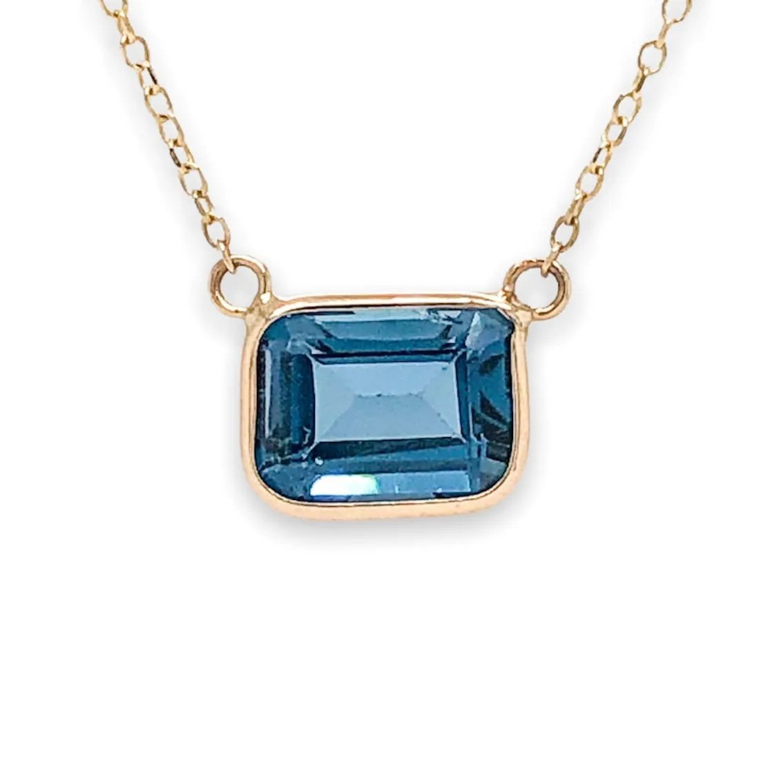 14K Y Gold 8X6mm London Blue Topaz Pendant
