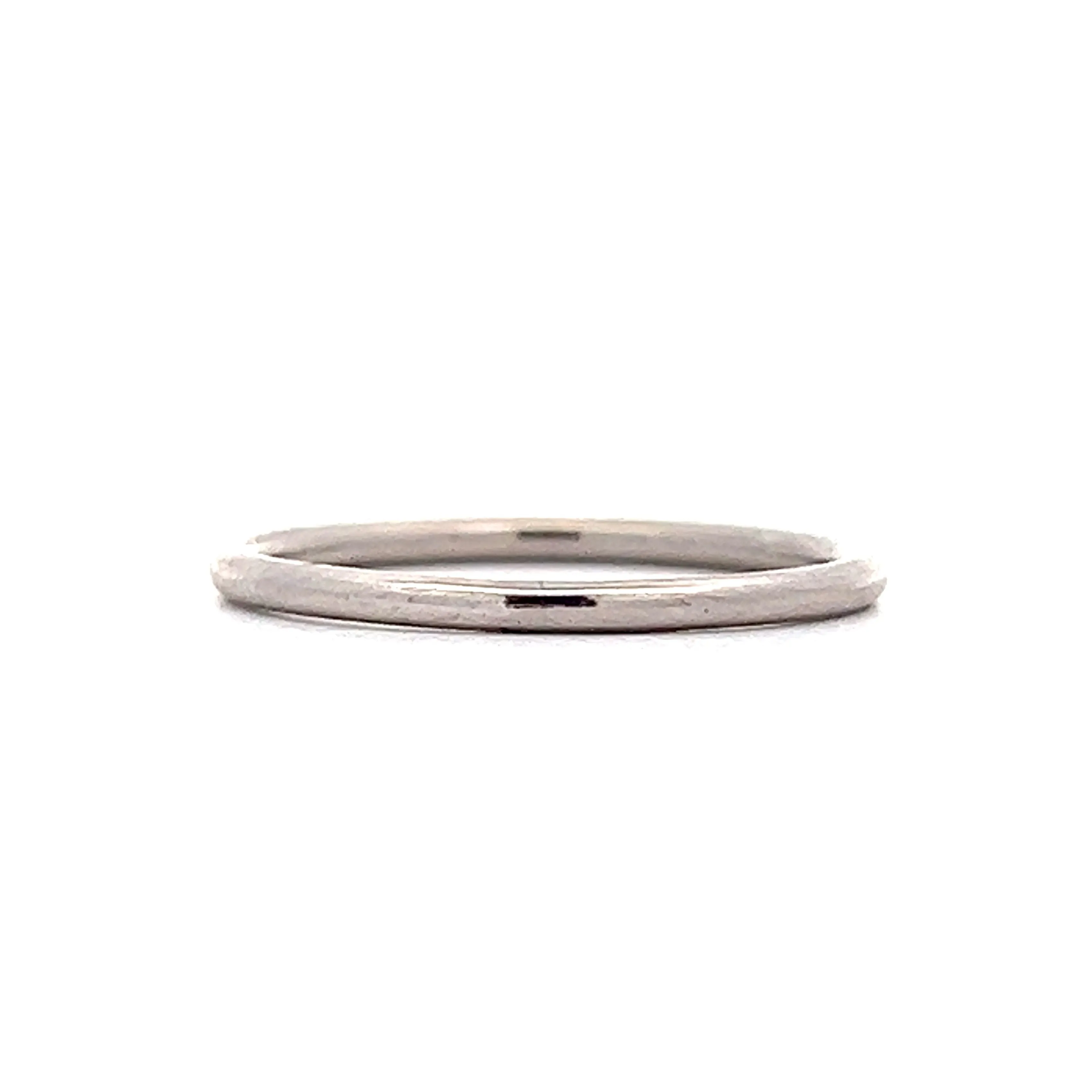 1.5mm Classic Half Round Wedding Band in Platinum