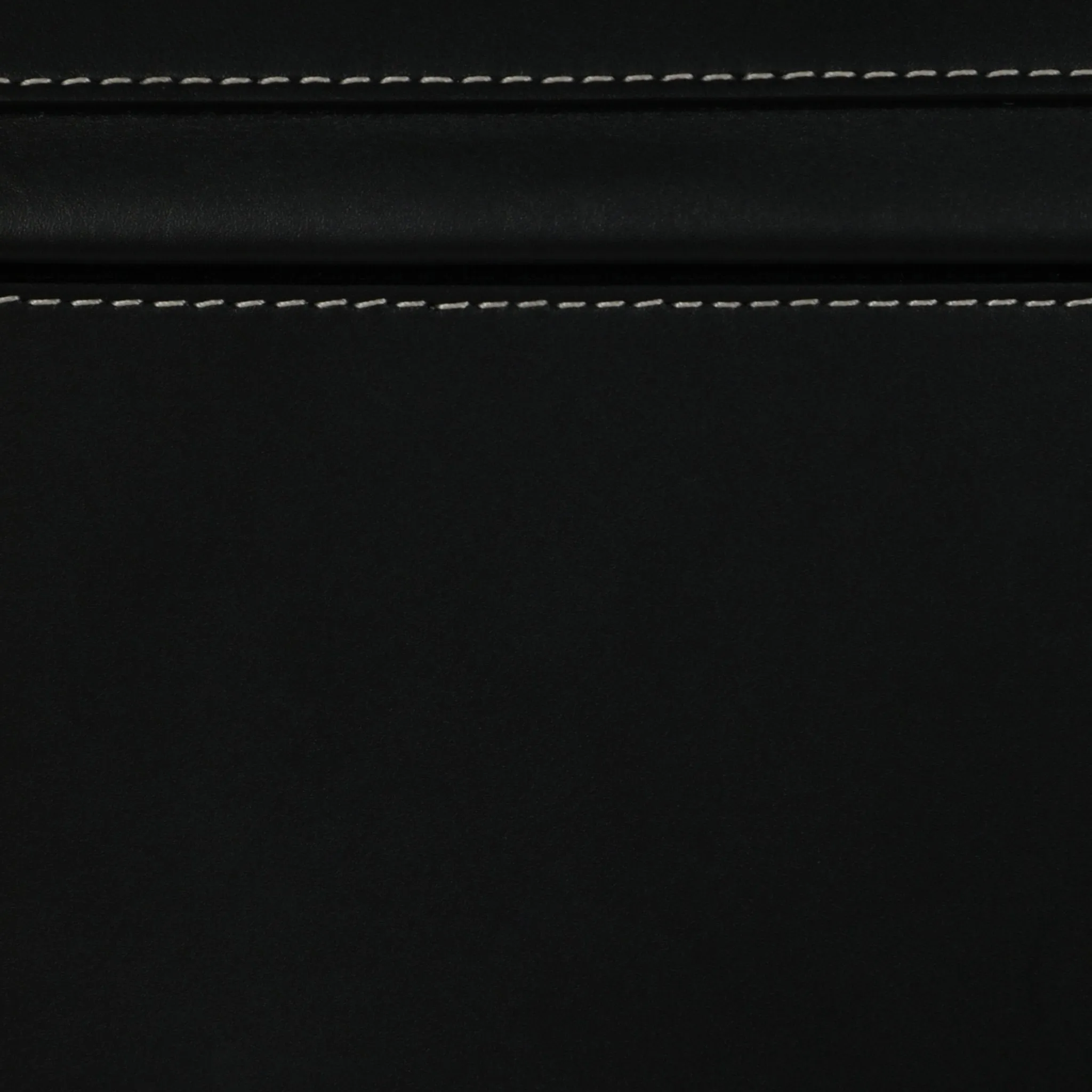 Burberry Black Leather Women's Shoulder Bag 8047013