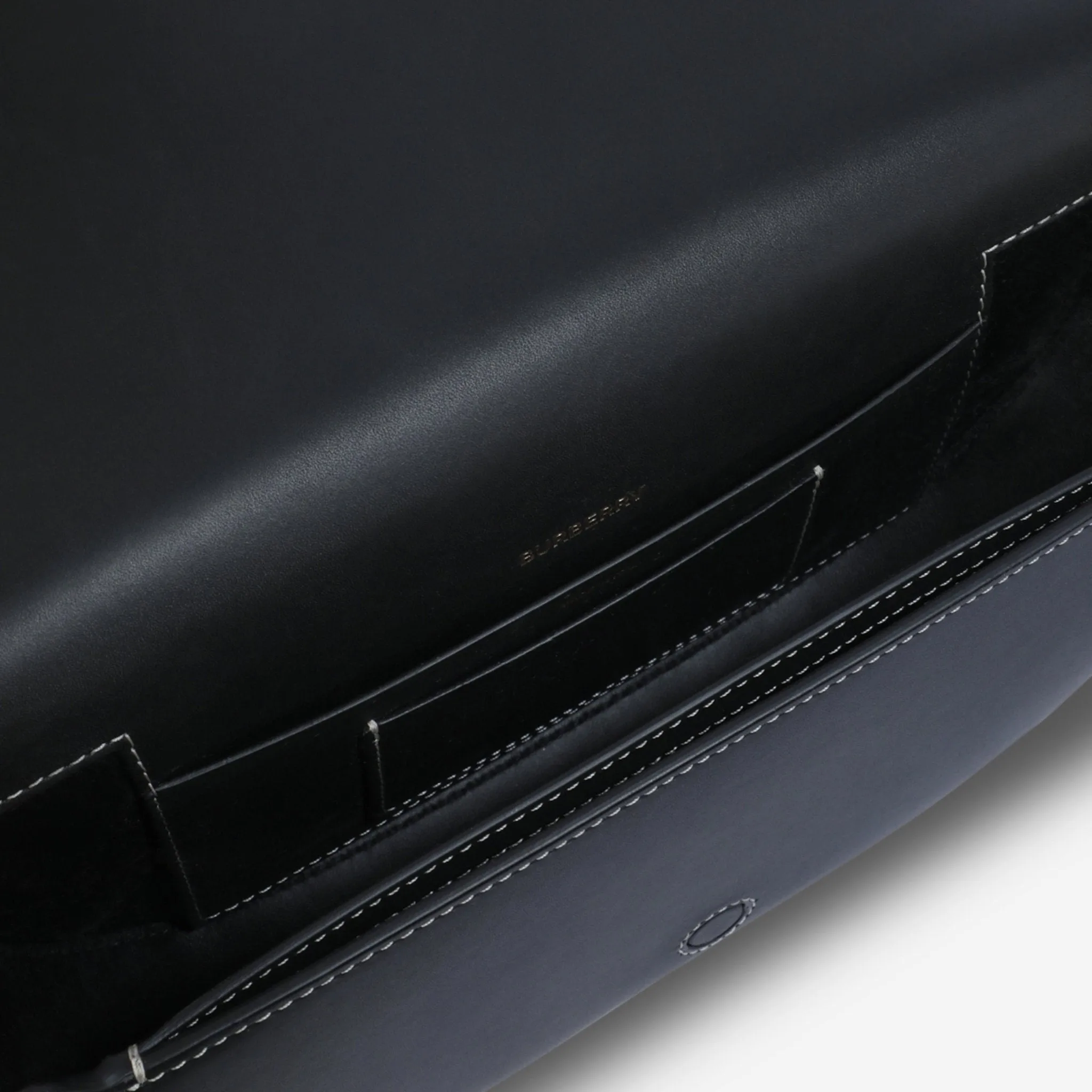 Burberry Black Leather Women's Shoulder Bag 8047013