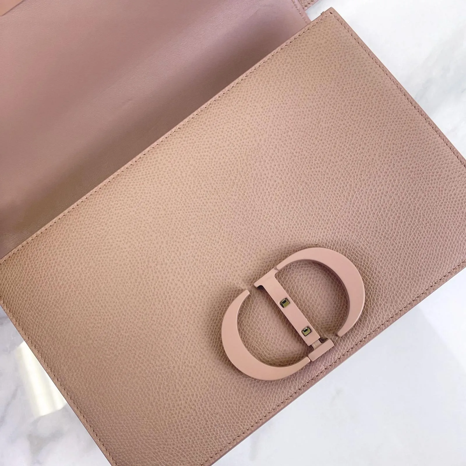 Christian Dior Montaigne 30