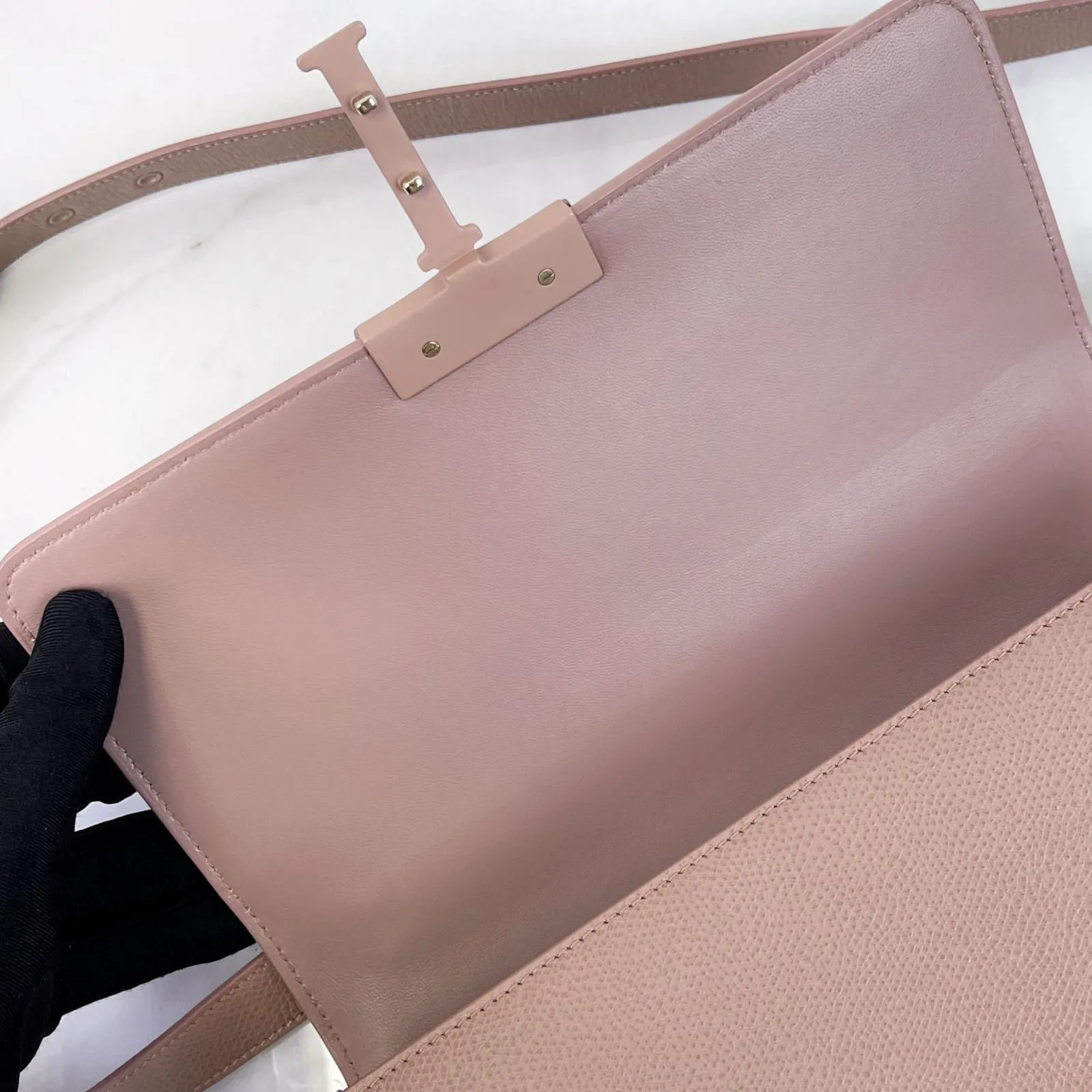 Christian Dior Montaigne 30