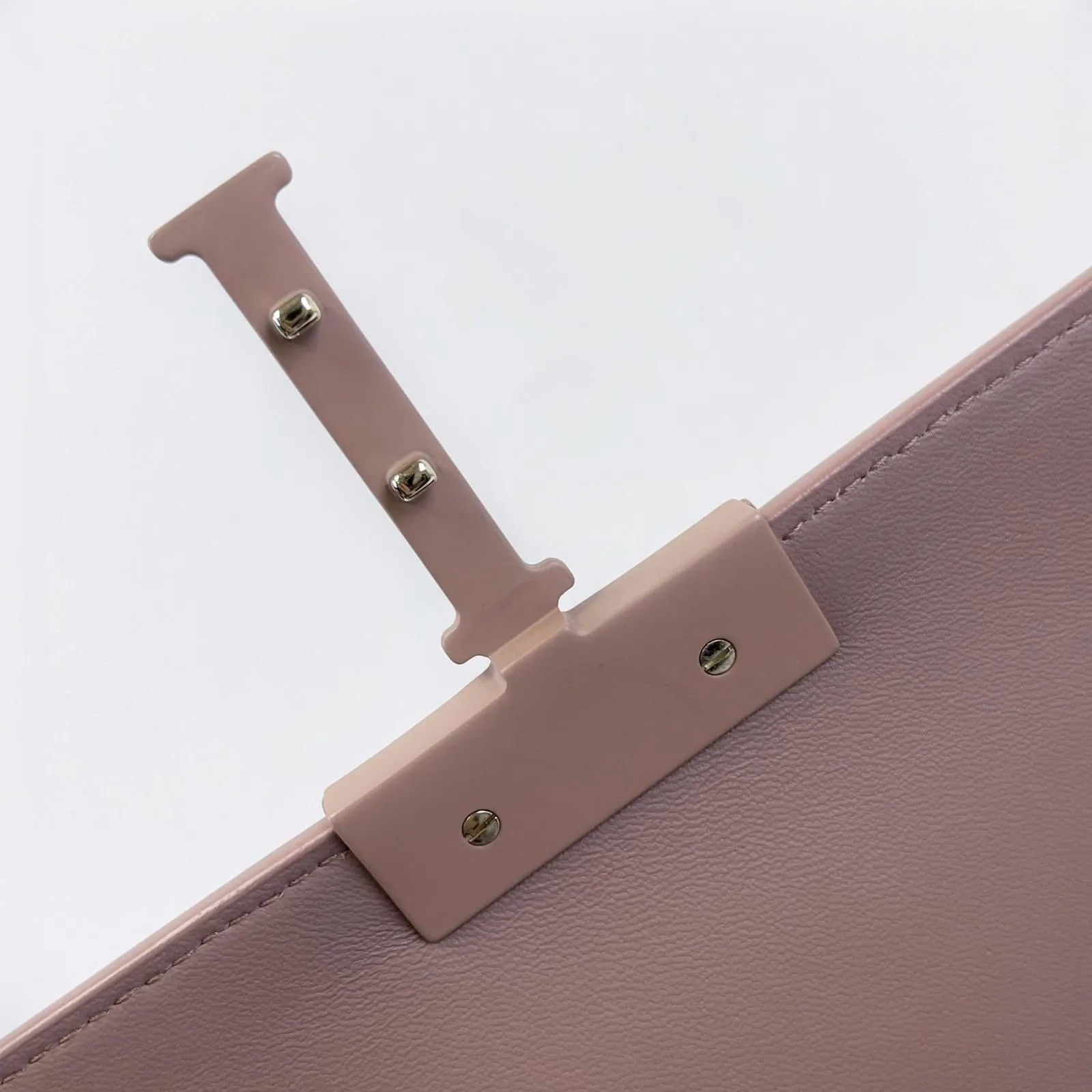 Christian Dior Montaigne 30