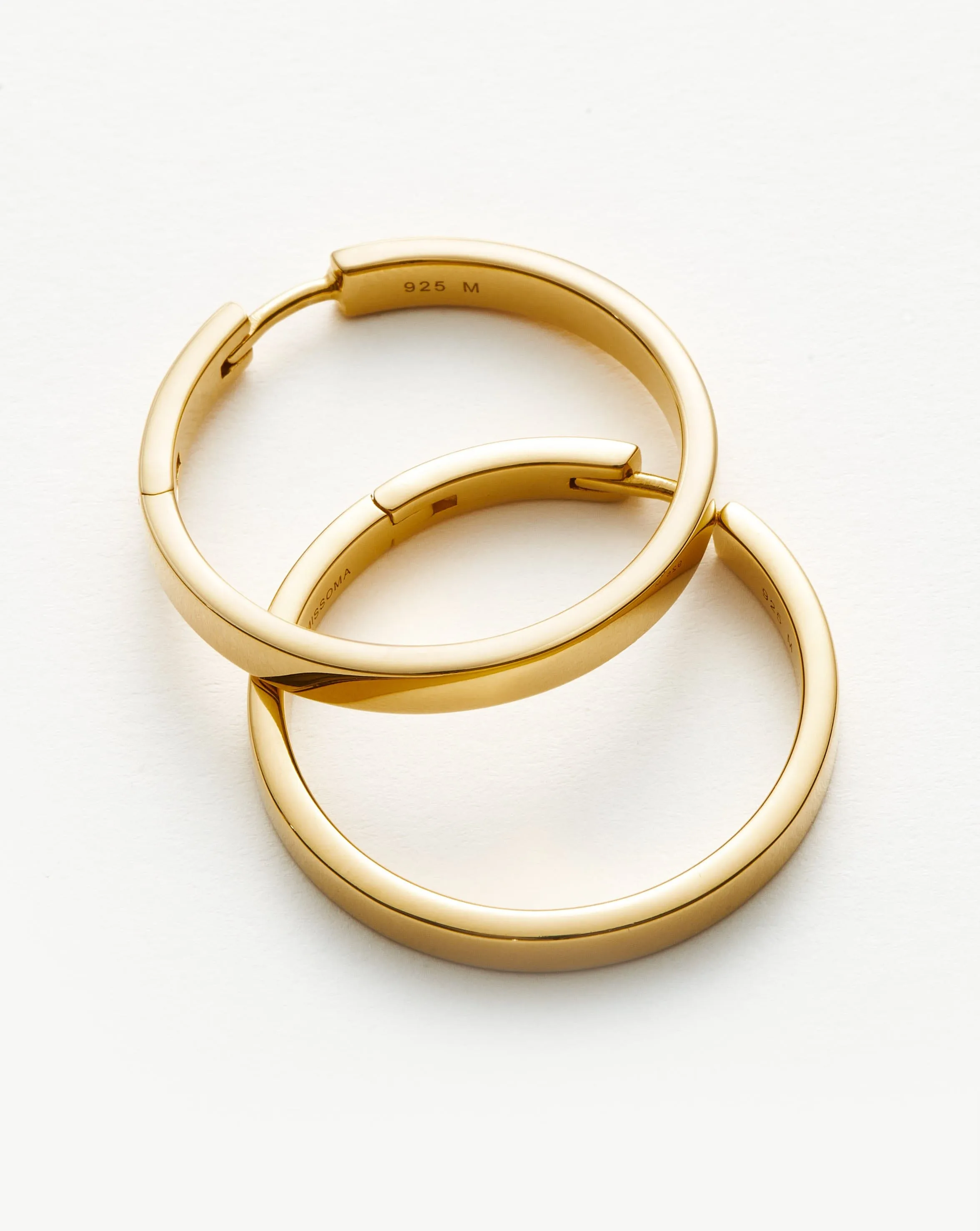 Classic Flat Medium Hoop Earrings | 18k Gold Vermeil