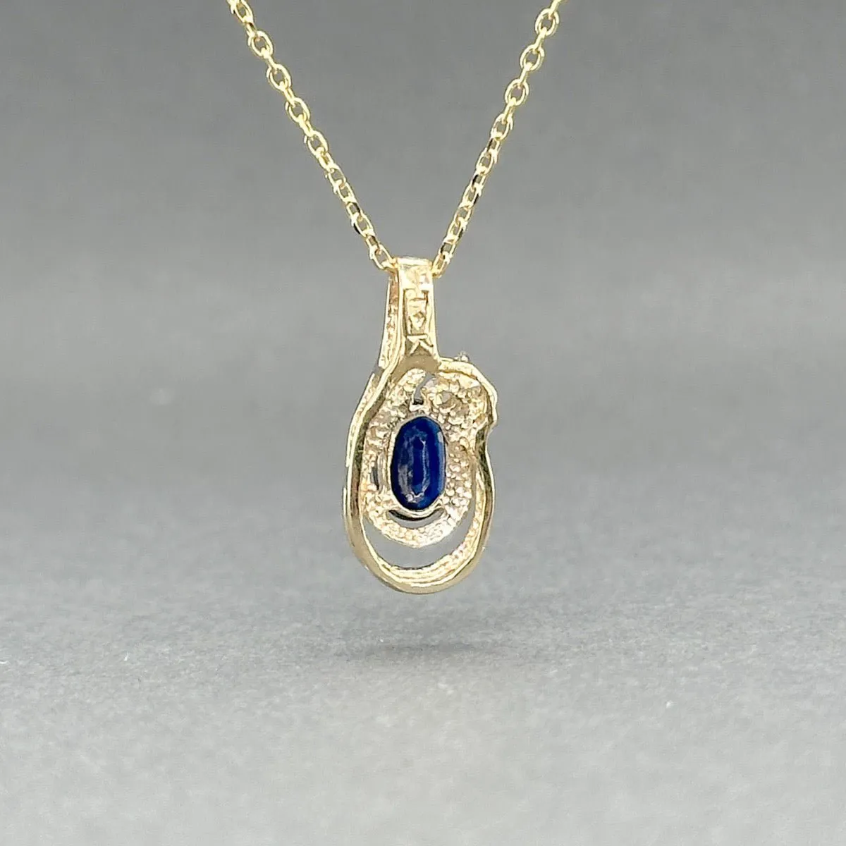 Estate 10K Y Gold 0.50ct Sapphire & 0.01ctw H-I/SI2 Diamond Pendant