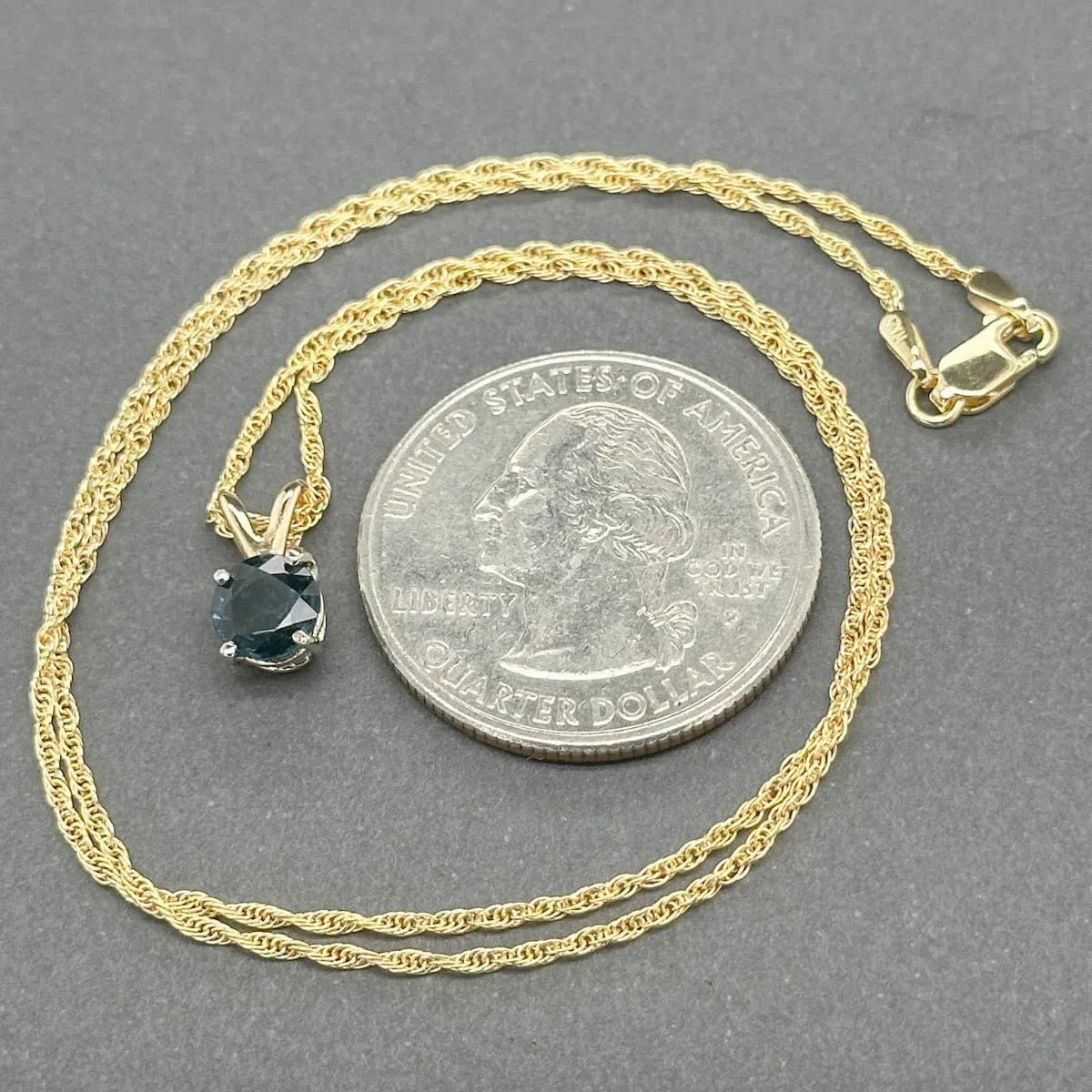 Estate 14K TT Gold 0.62ct Sapphire Pendant