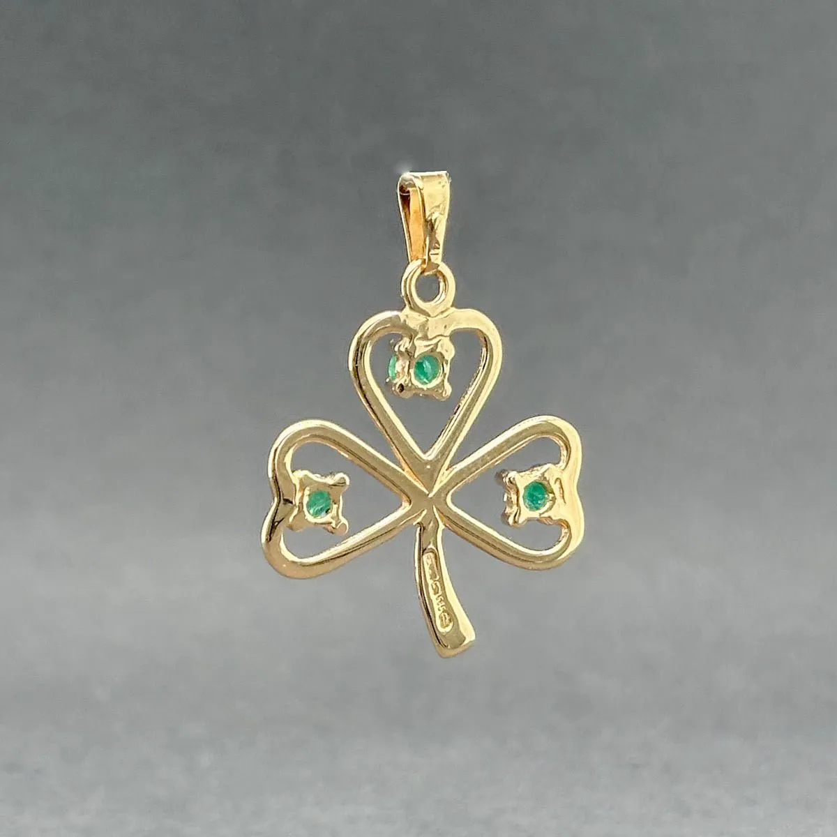 Estate 14K Y Gold 0.21ctw Emerald 3 Leaf Clover Pendant