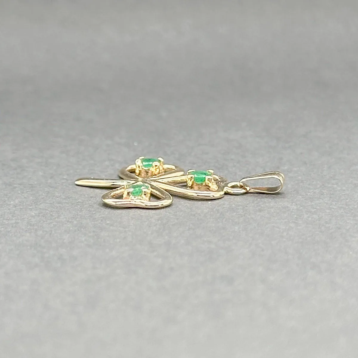 Estate 14K Y Gold 0.21ctw Emerald 3 Leaf Clover Pendant