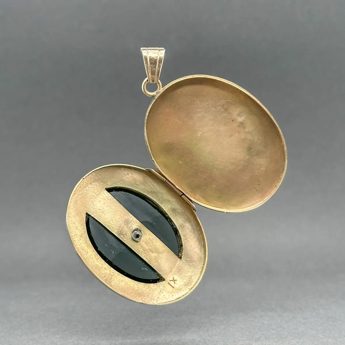 Estate Victorian 14K Y Gold 8.26ct Onyx Locket Pendant