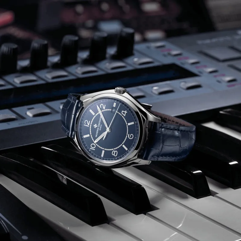 FIFTYSIX SELF-WINDING