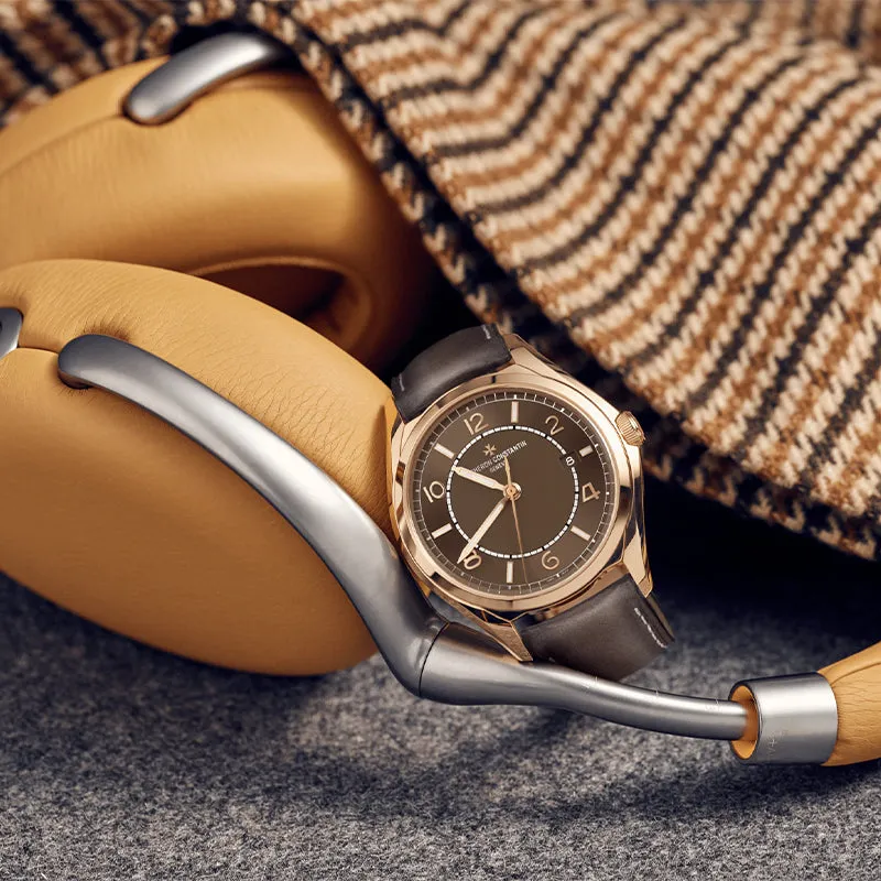 FIFTYSIX SELF-WINDING